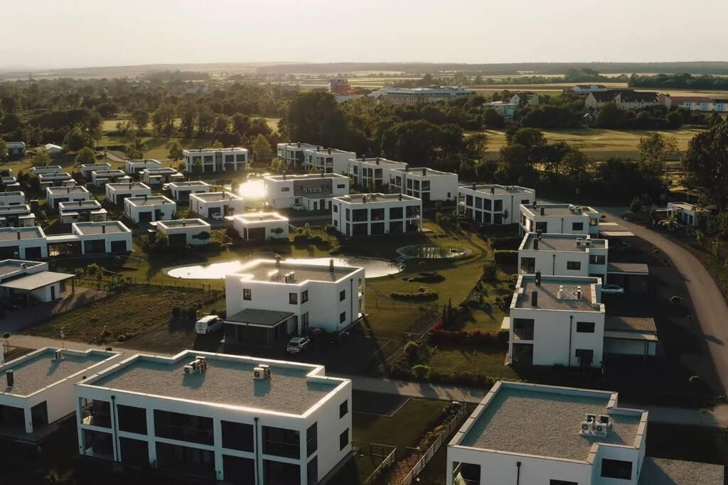 Luxus Appartement Am Golfplatz Und Therme Lutzmannsburg Zsira Zewnętrze zdjęcie