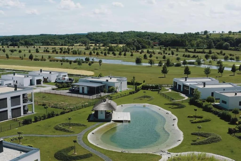 Luxus Appartement Am Golfplatz Und Therme Lutzmannsburg Zsira Zewnętrze zdjęcie